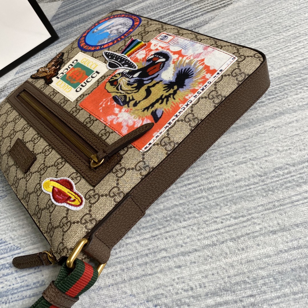 406408 Gucci Courrier soft GG Supreme messenger