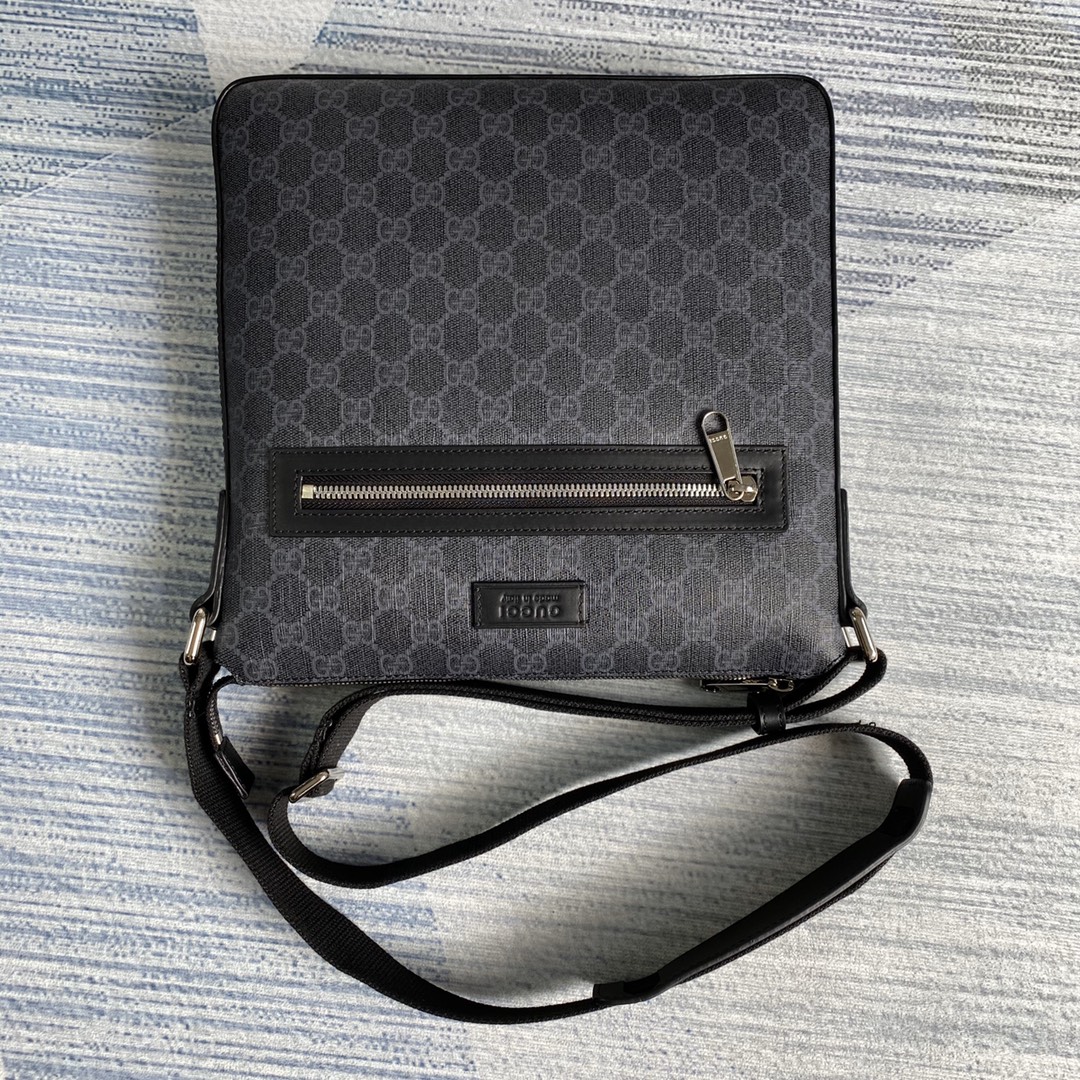 406408 Gucci GG Supreme messenger