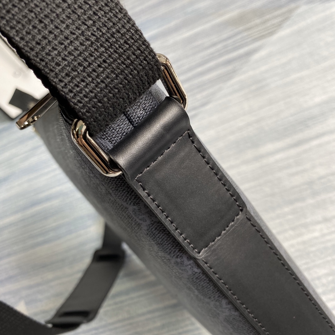 406408 Gucci GG Supreme messenger
