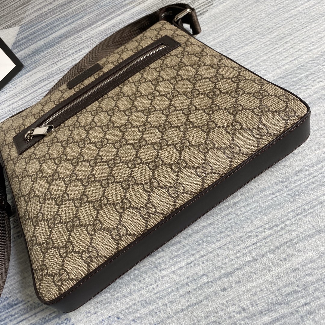 406408 Gucci GG Supreme messenger
