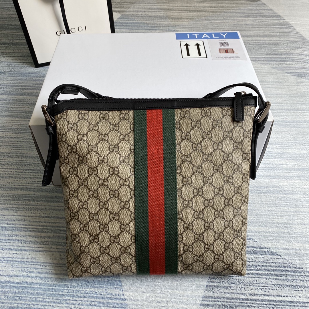 387111 Web GG Supreme messenger, gucci essengers Bags for Men