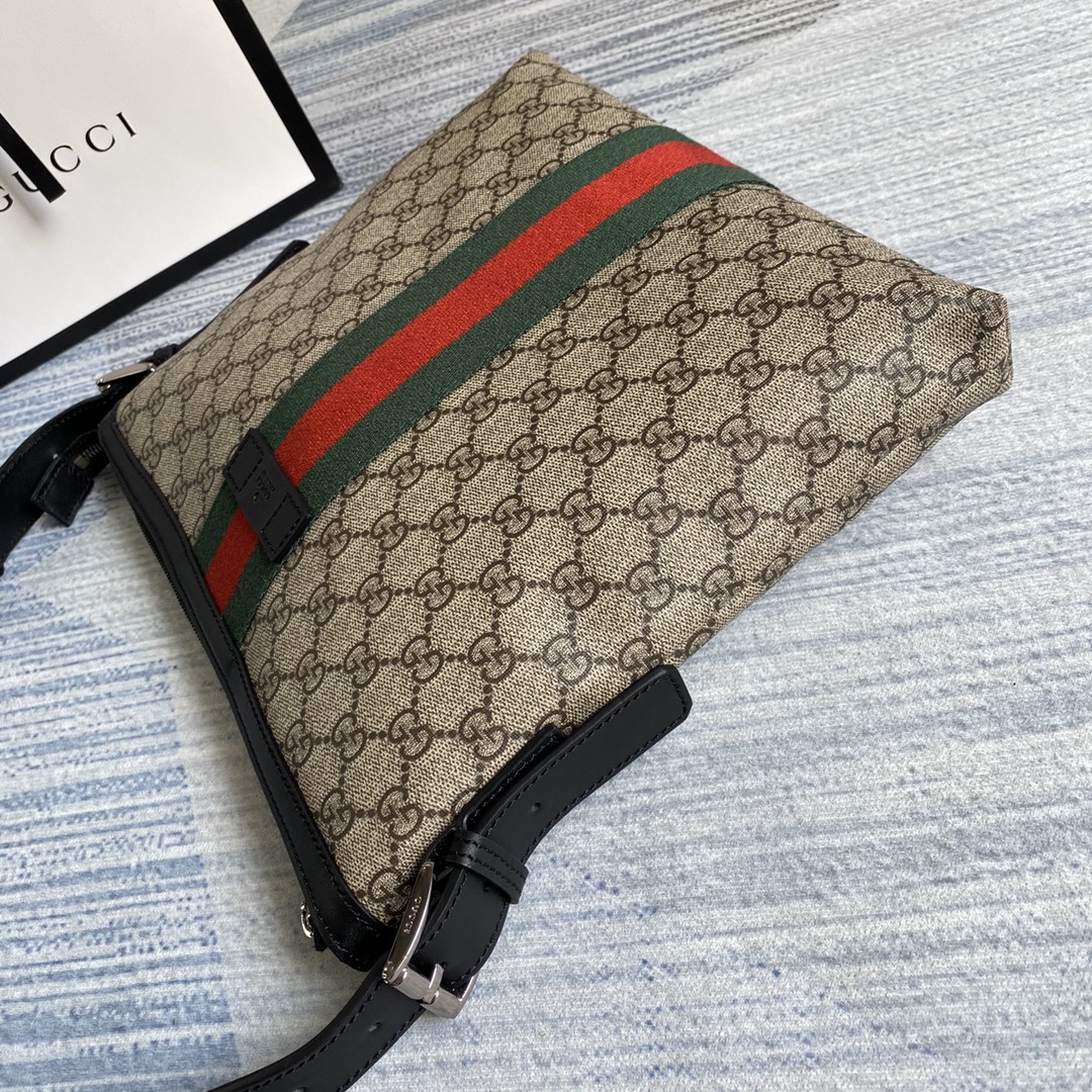 387111 Web GG Supreme messenger, gucci essengers Bags for Men