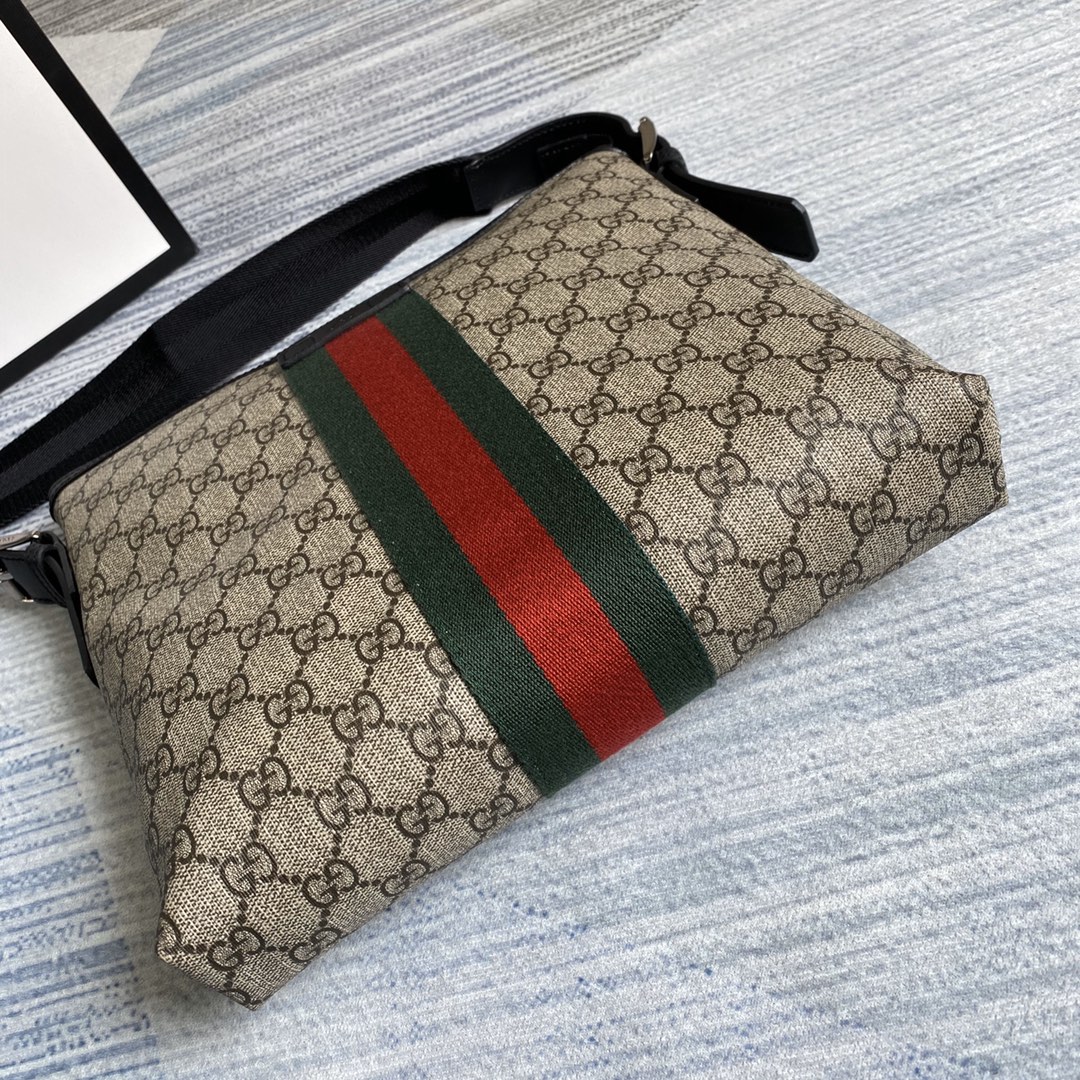 387111 Web GG Supreme messenger, gucci essengers Bags for Men