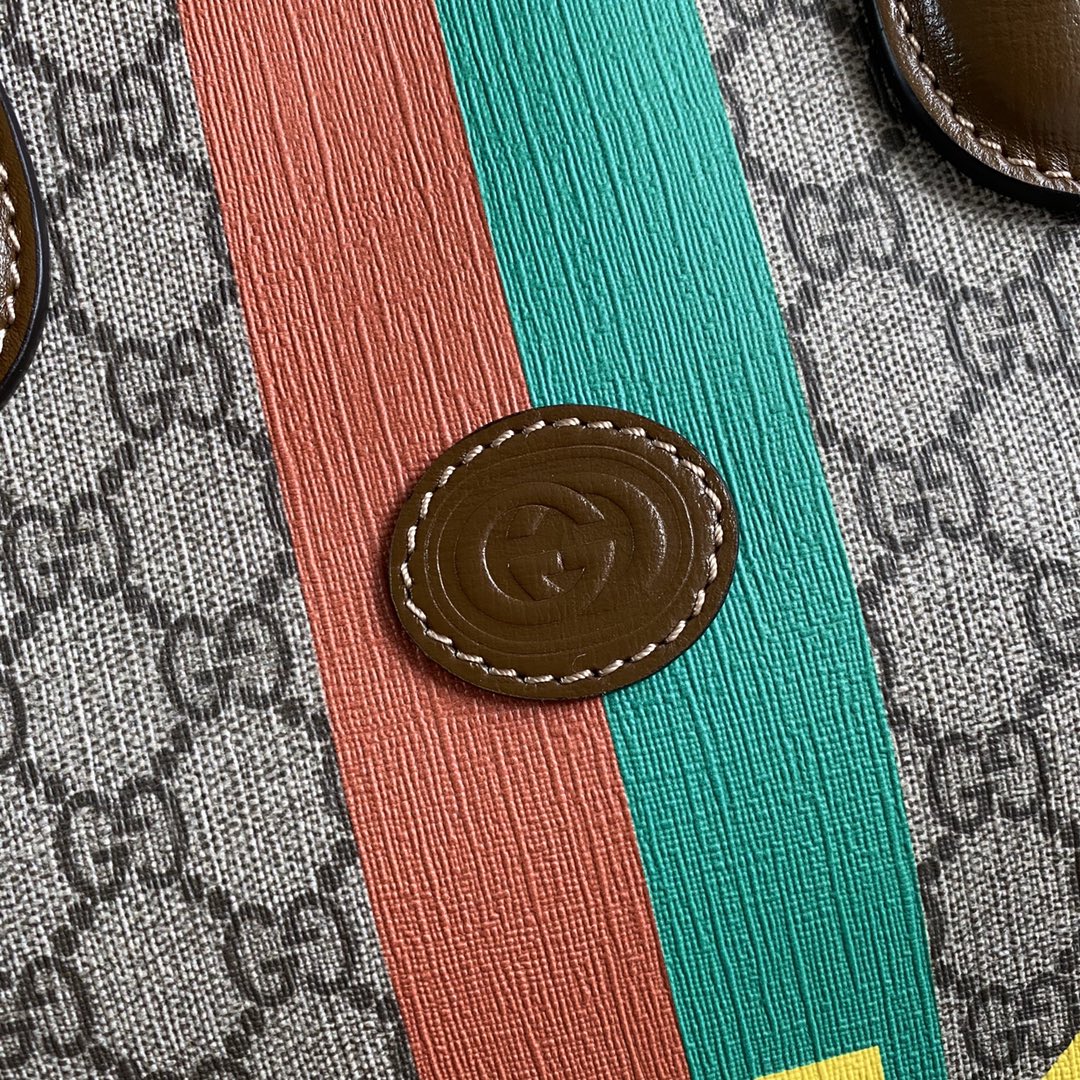 636654 'Fake/Not' print Gucci Off The Grid tote bag, GUCCI