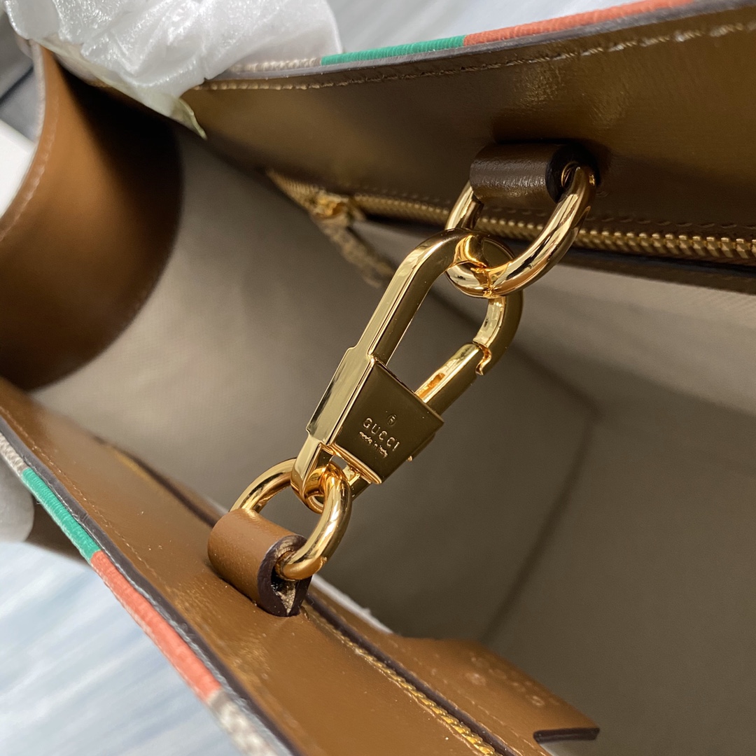 636654 'Fake/Not' print Gucci Off The Grid tote bag, GUCCI