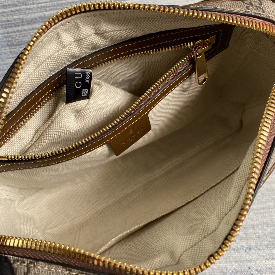 602695 'Fake/Not' print belt bag, GUCCI Belt Bags