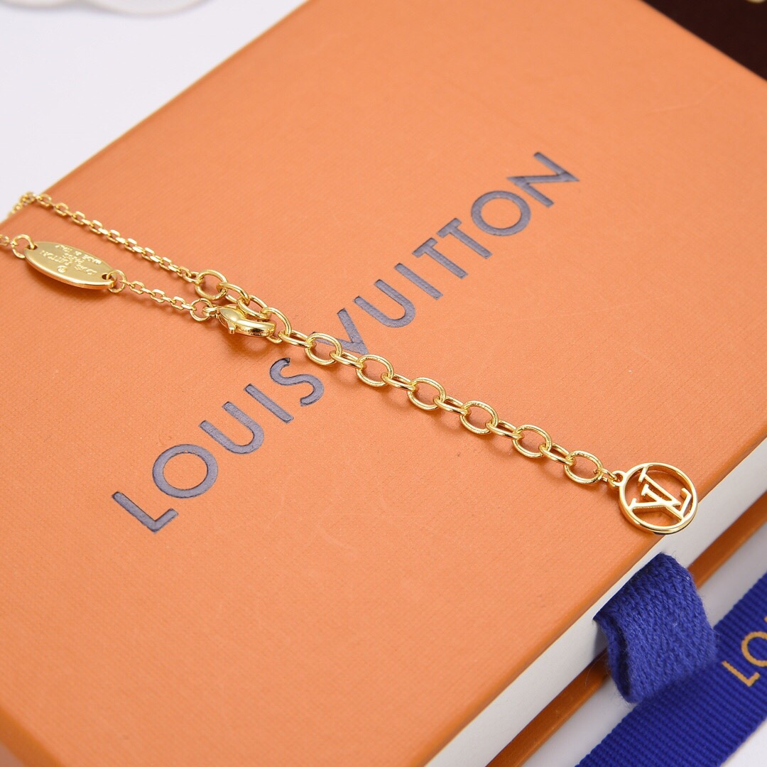Necklaces and Pendants, Louis Vuitton LV