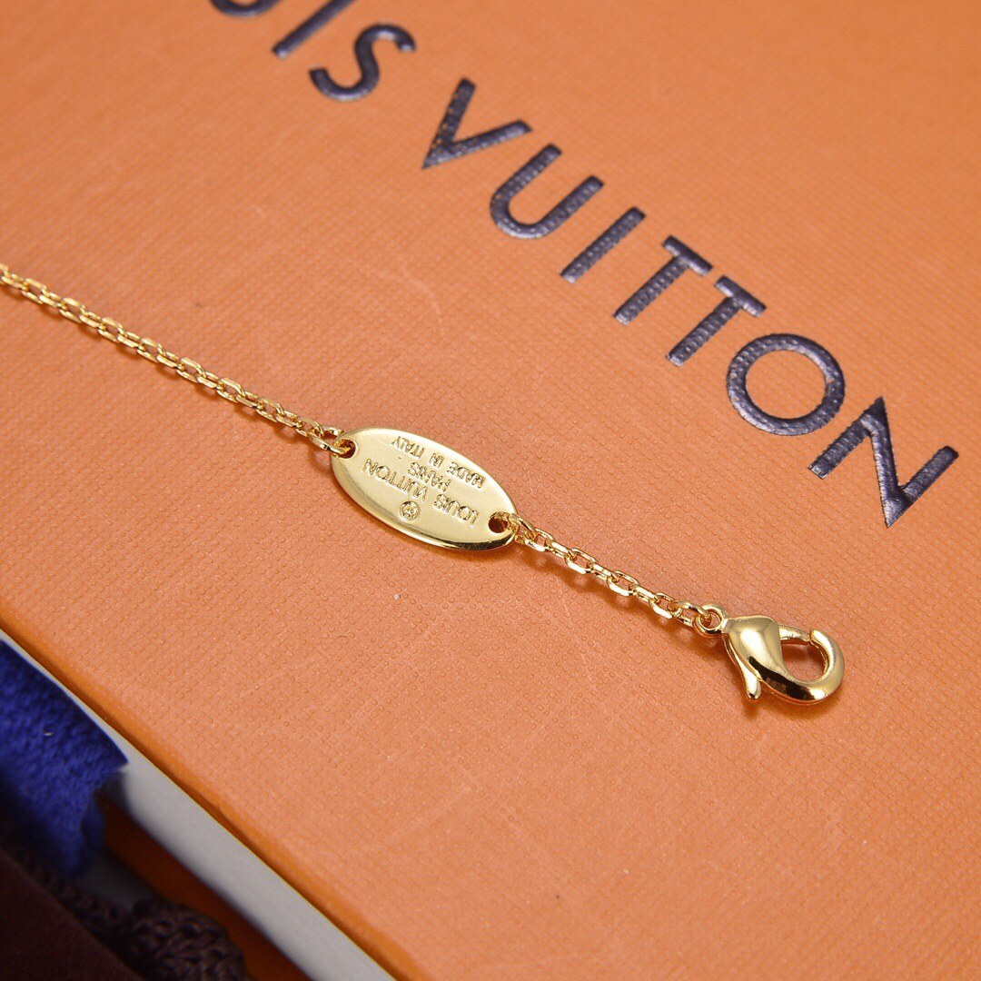 Necklaces and Pendants, Louis Vuitton LV