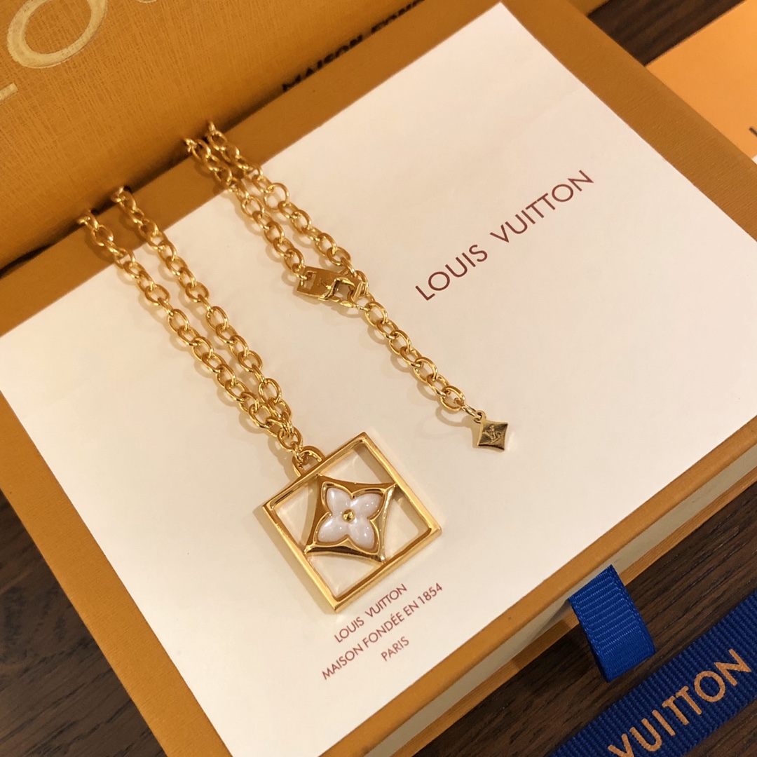 Necklaces and Pendants, Louis Vuitton LV