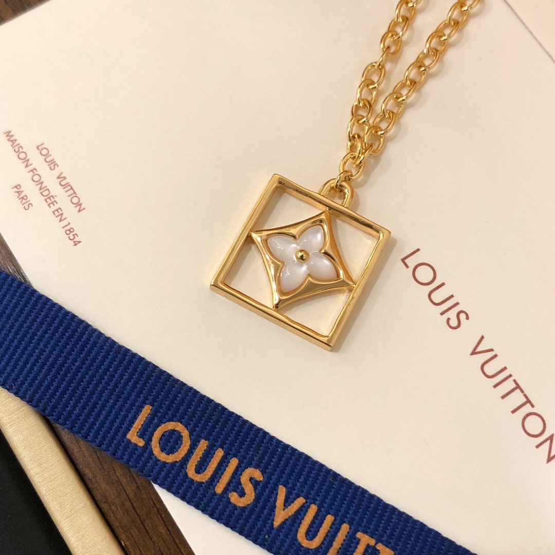 Necklaces and Pendants, Louis Vuitton LV