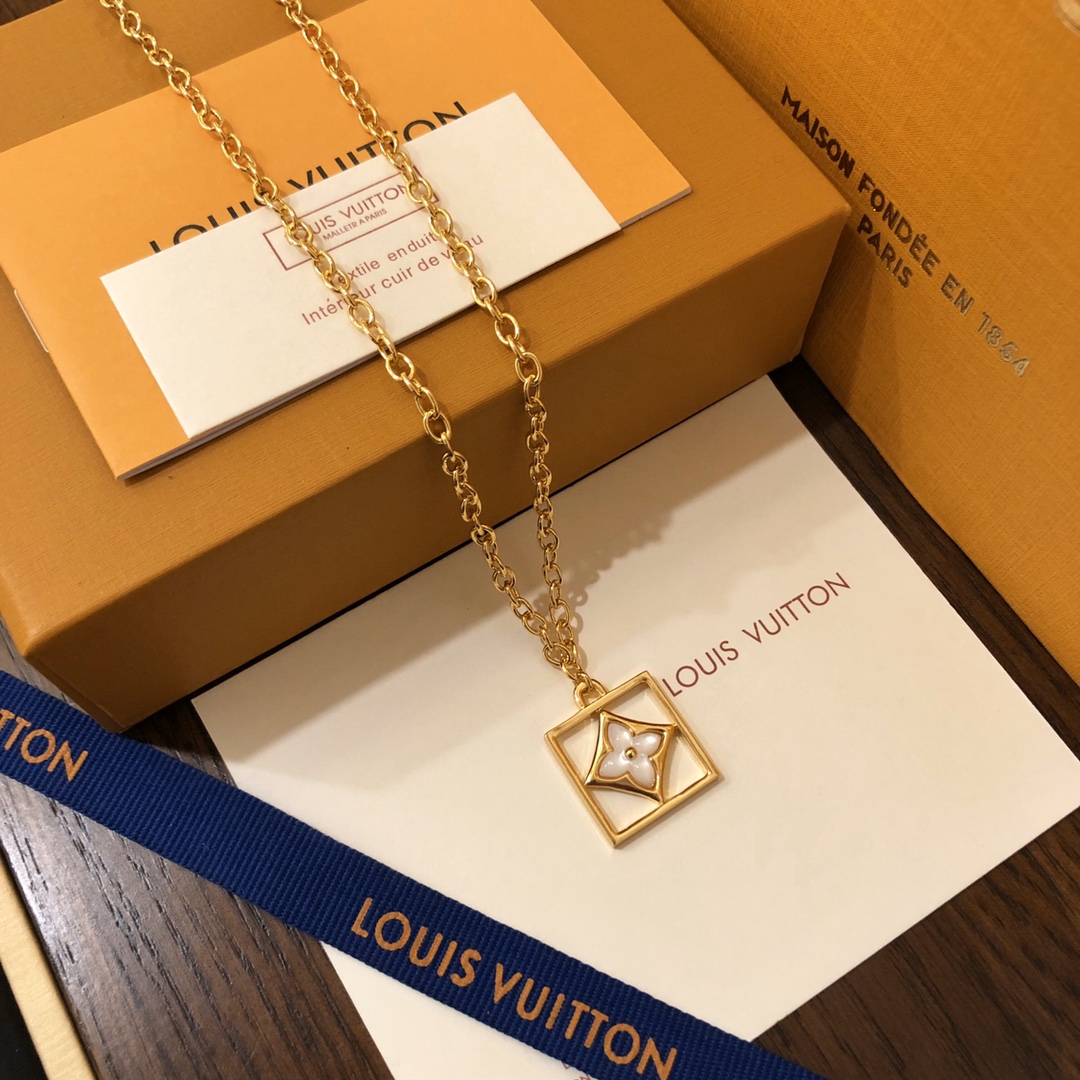 Necklaces and Pendants, Louis Vuitton LV