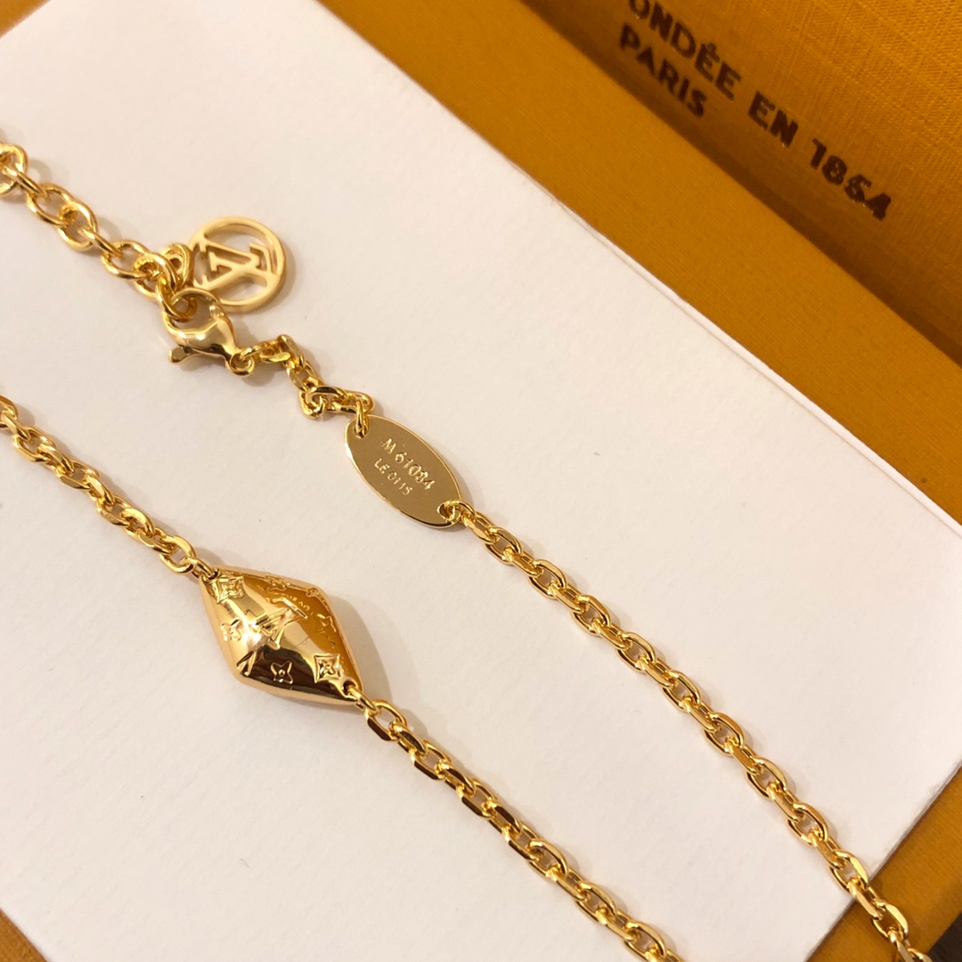 Necklaces and Pendants, Louis Vuitton LV