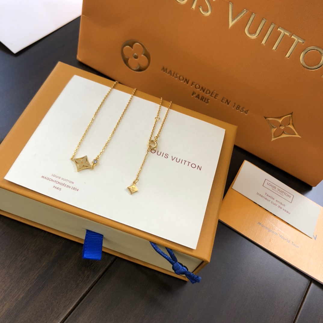 Necklaces and Pendants, Louis Vuitton LV