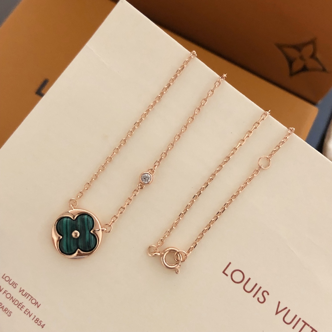 Necklaces and Pendants, Louis Vuitton LV