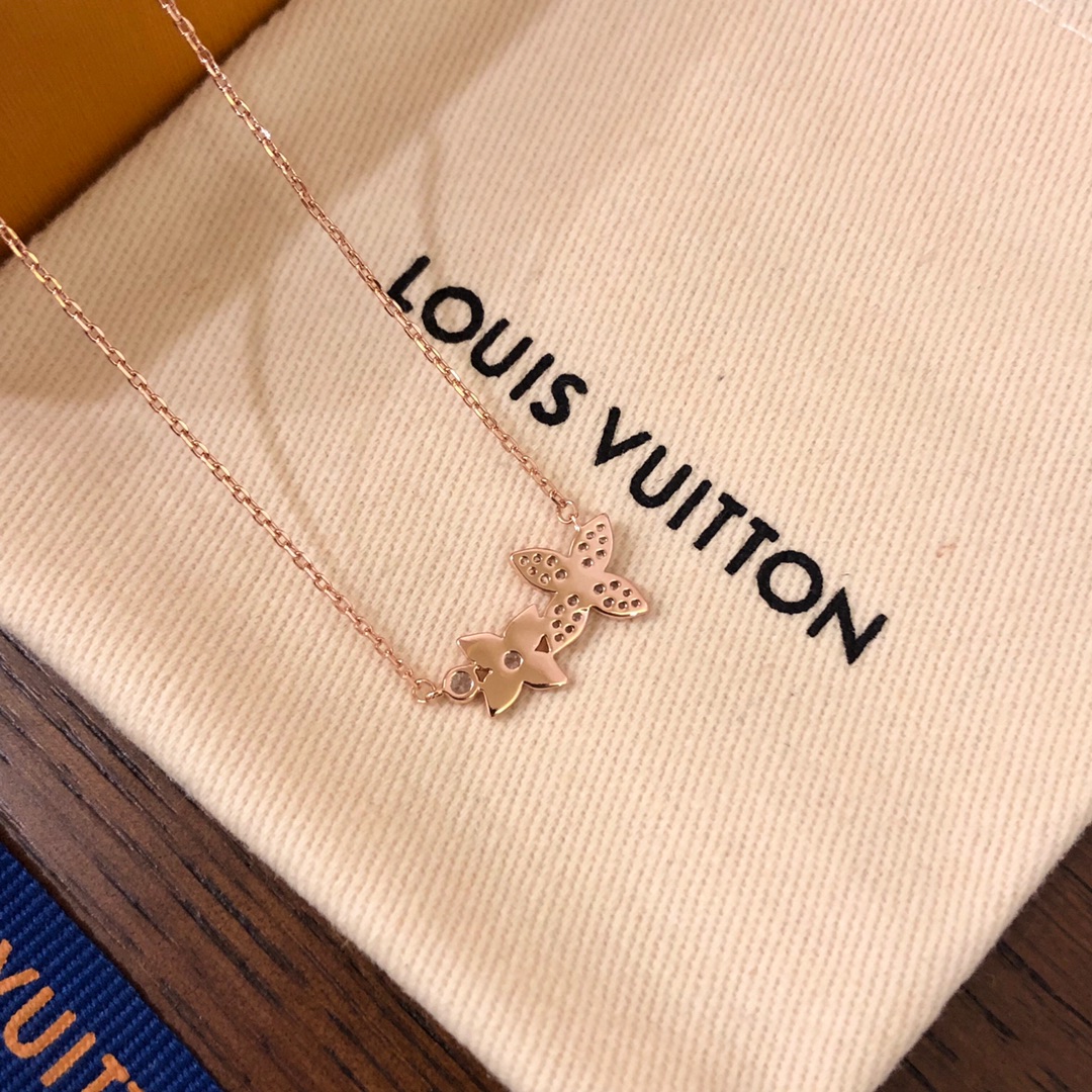 Necklaces and Pendants, Louis Vuitton LV