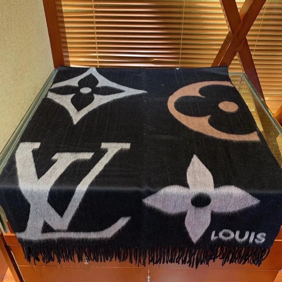 LOUIS VUITTON LV Scarf