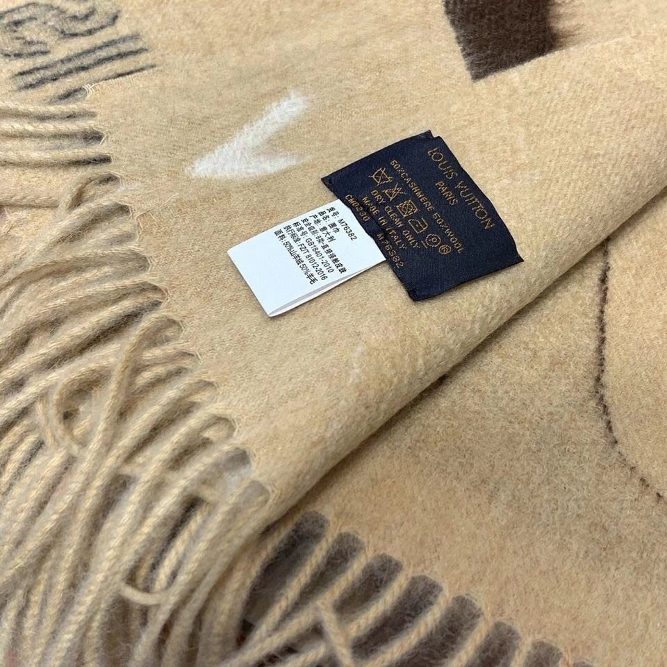 LOUIS VUITTON LV Scarf