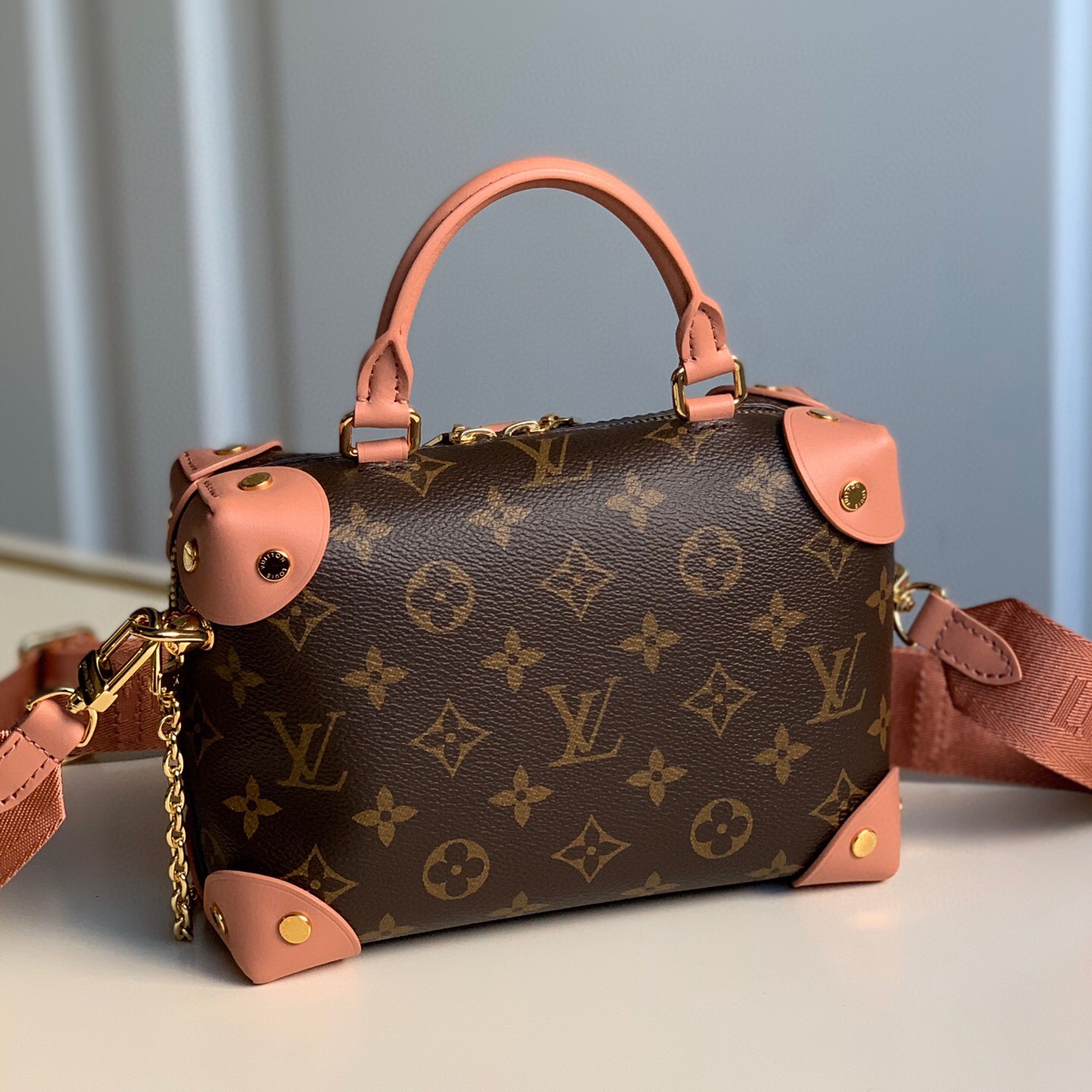 M45531 PETITE MALLE SOUPLE, Louis Vuitton LV Handbags
