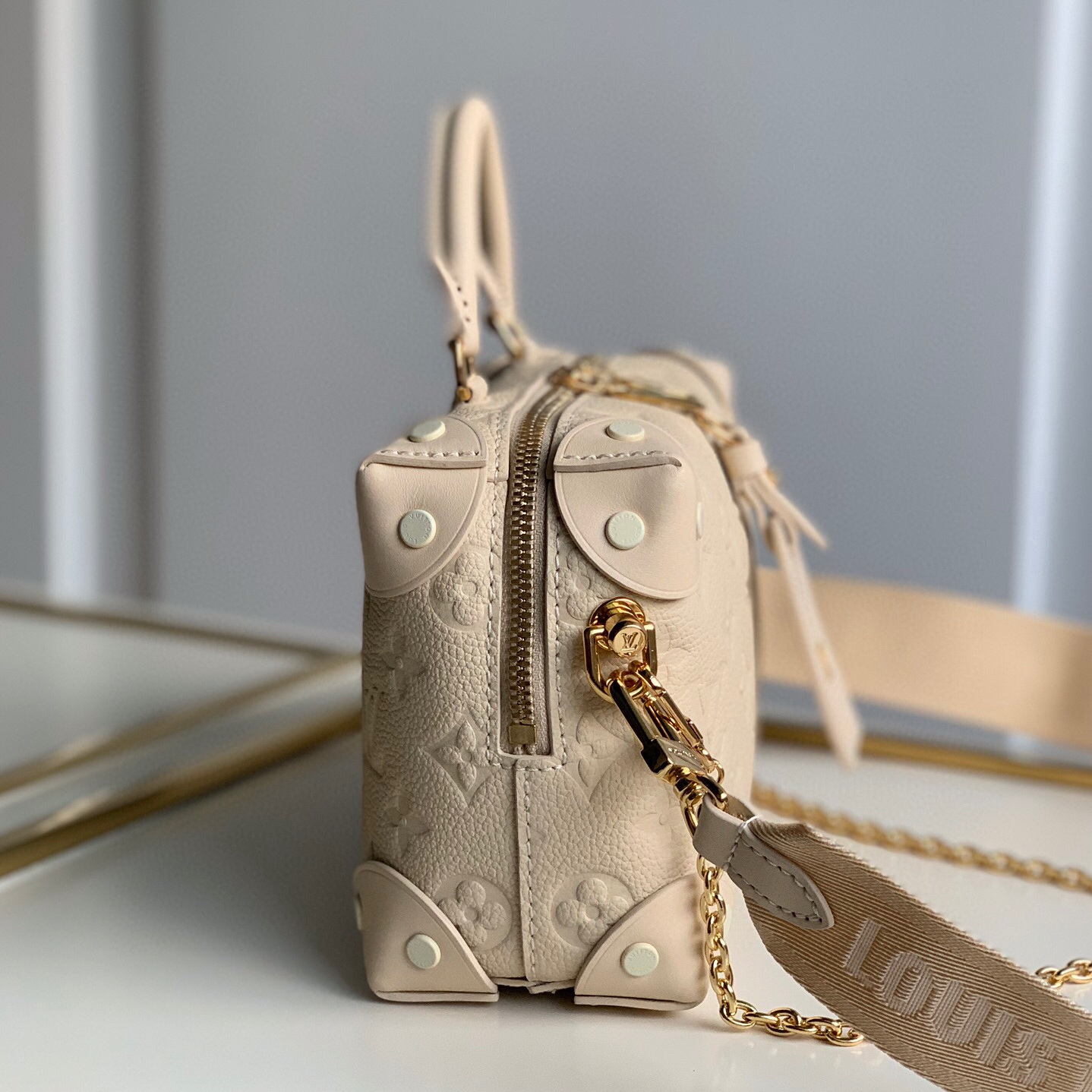 M45394 PETITE MALLE SOUPLE, Louis Vuitton LV Handbags