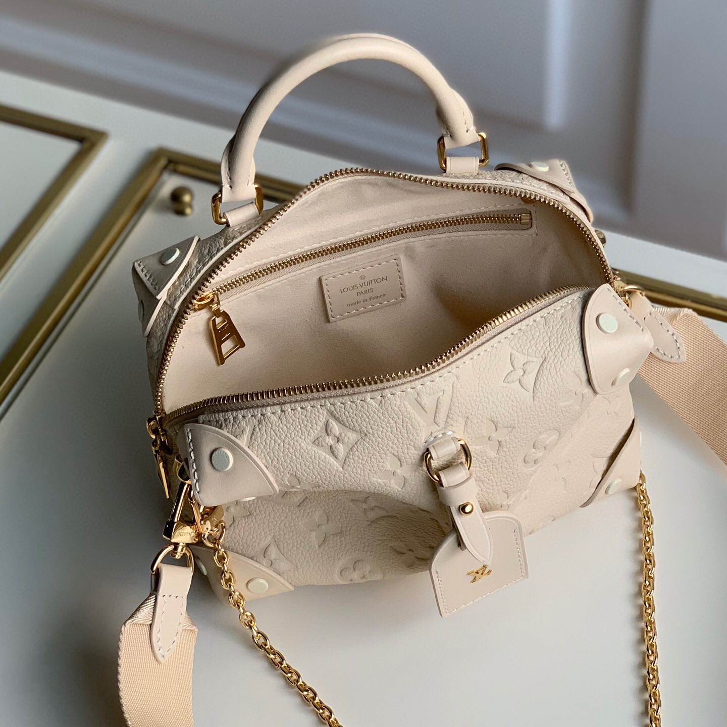 M45394 PETITE MALLE SOUPLE, Louis Vuitton LV Handbags