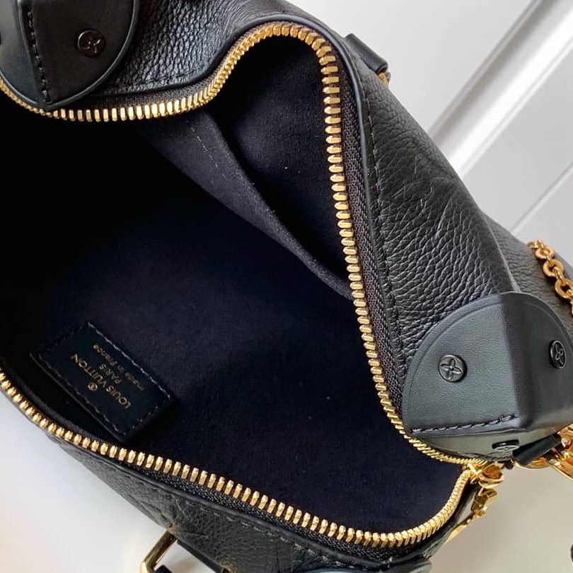M45393  PETITE MALLE SOUPLE, Louis Vuitton LV Handbags