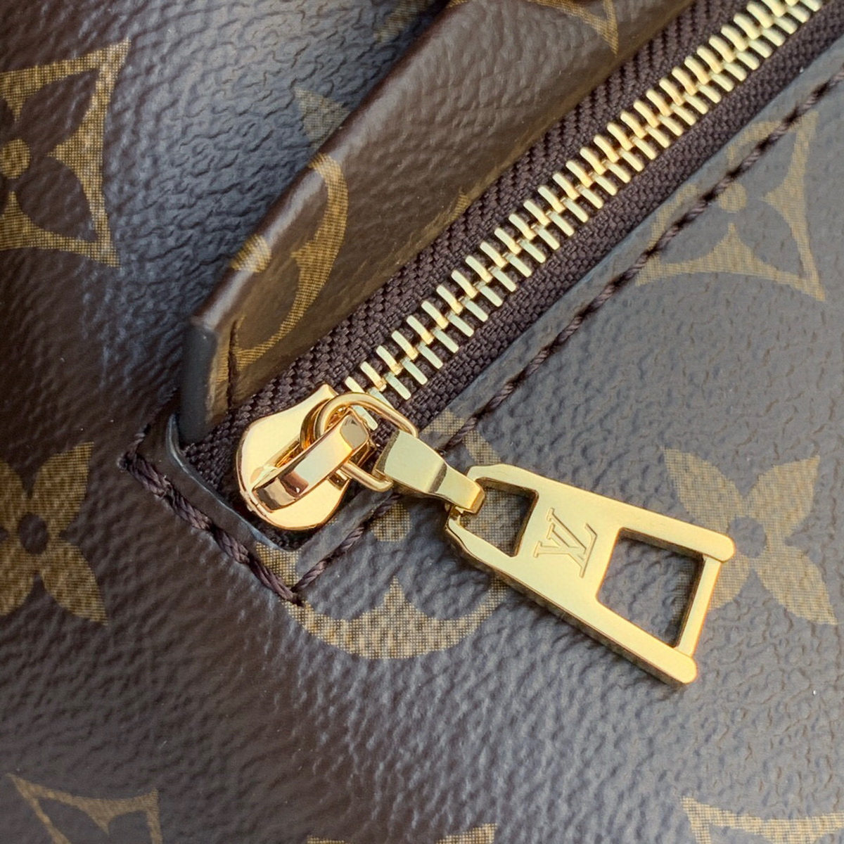 M45515  MONTSOURIS PM, LOUIS VUITTON LV Backpacks