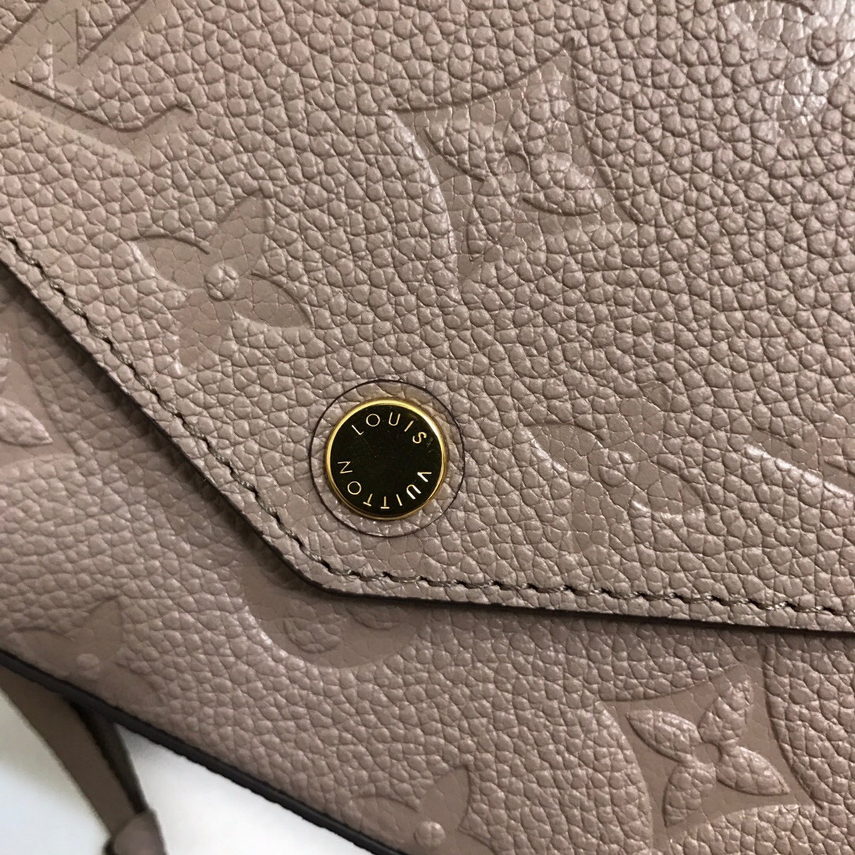 M68697, Louis Vuitton LV, POCHETTE FÉLICIE
