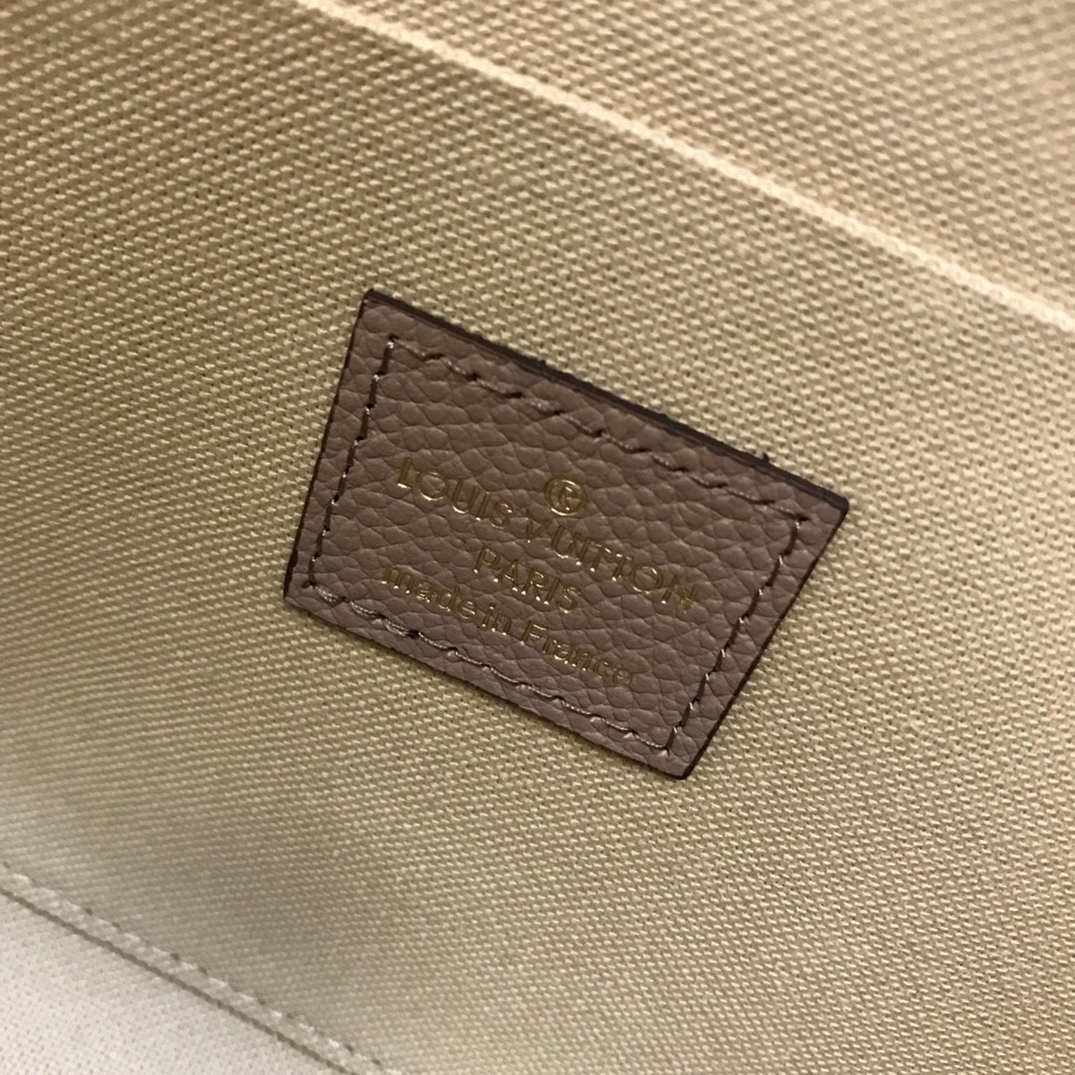 M68697, Louis Vuitton LV, POCHETTE FÉLICIE
