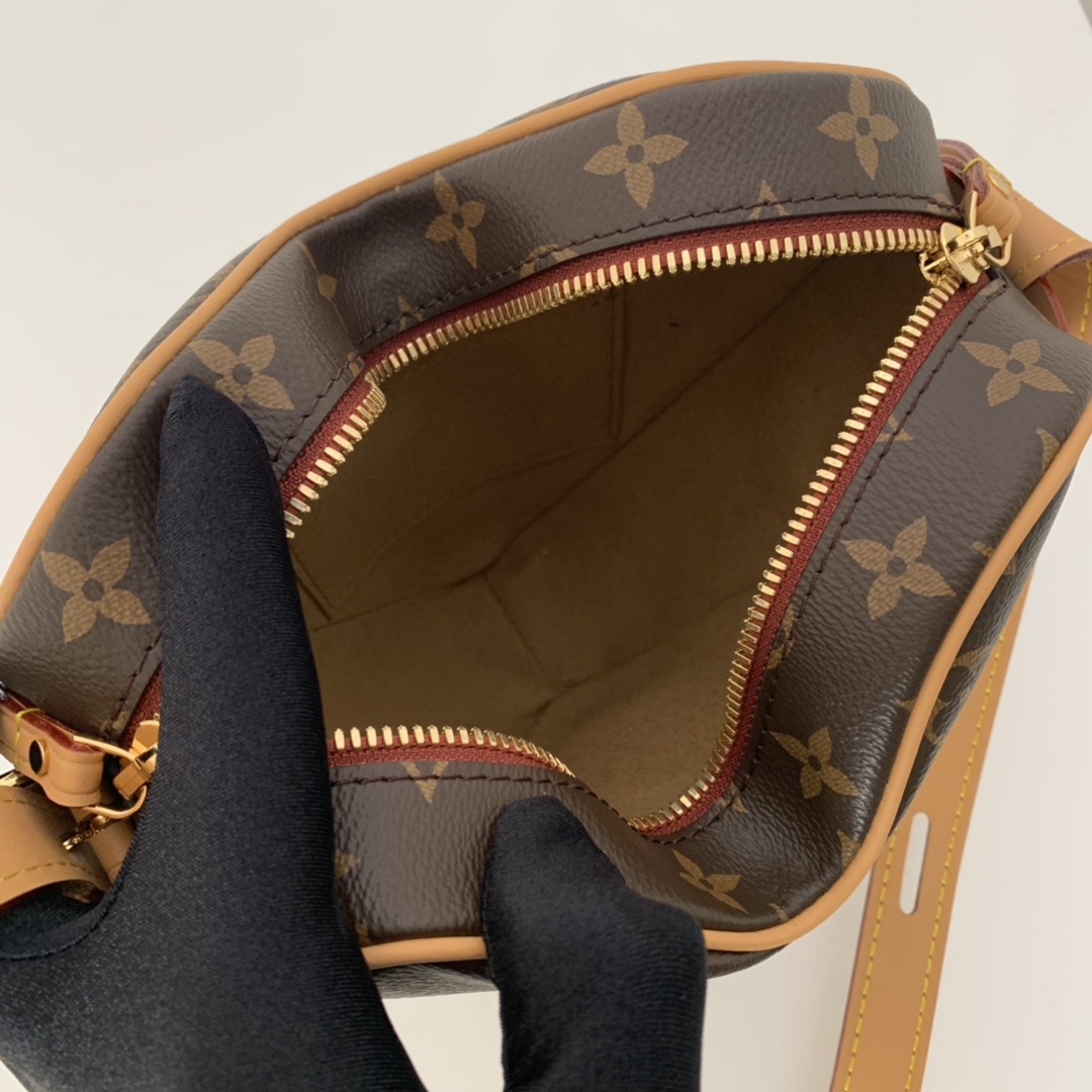 M57456  GAME ON CŒUR, Louis Vuitton LV