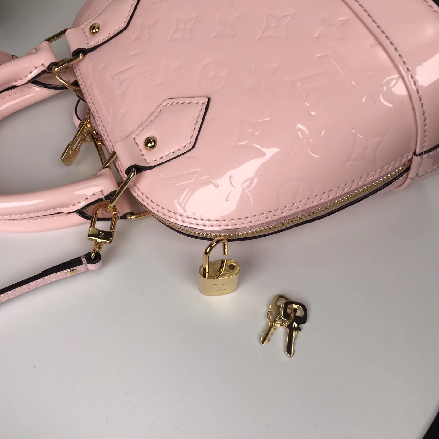 ALMA BB, Leather Handbag, Louis Vuitton LV