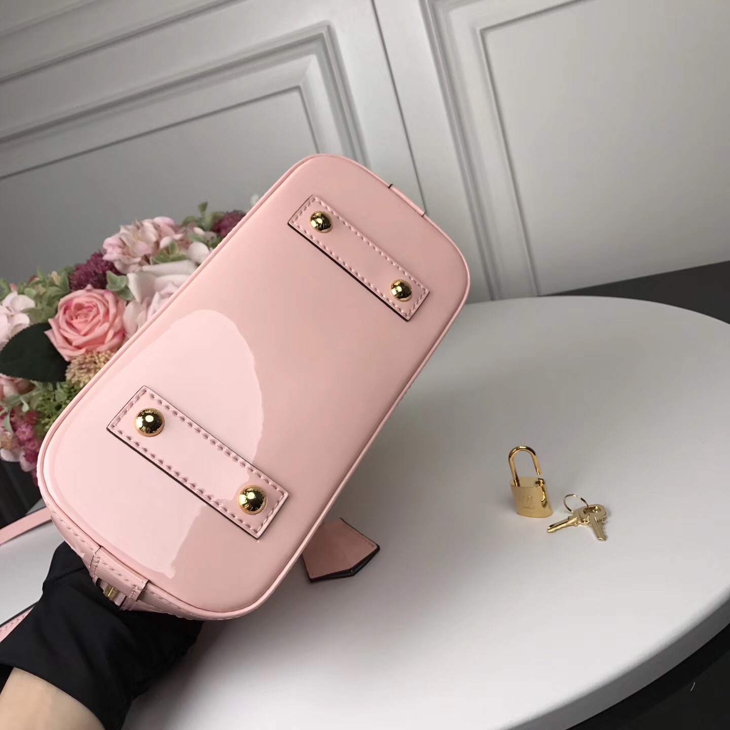 ALMA BB, Leather Handbag, Louis Vuitton LV