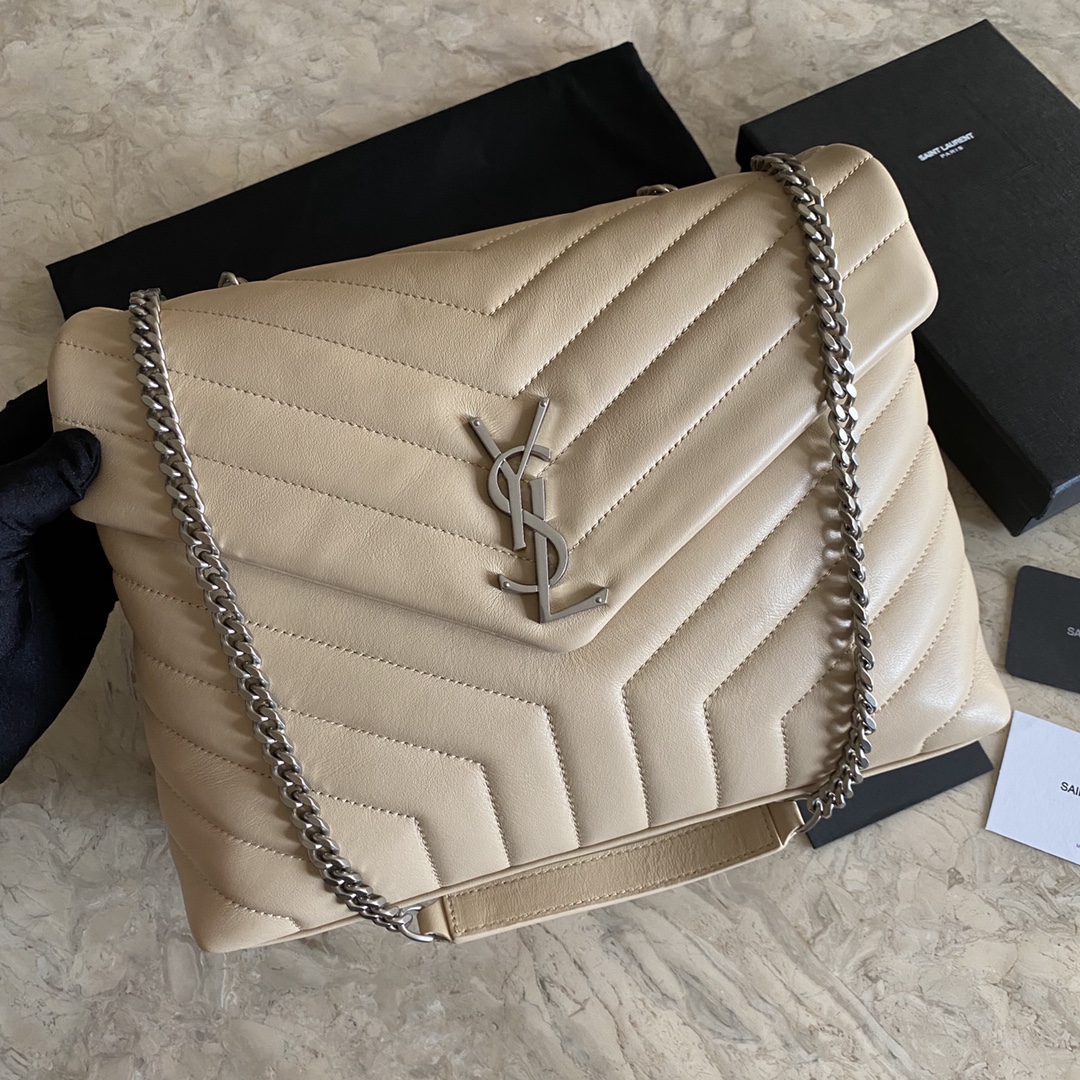 487216, YSL Saint Laurent, MEDIUM LOULOU CHAIN BAG, Y MATELASSÉ LEATHER