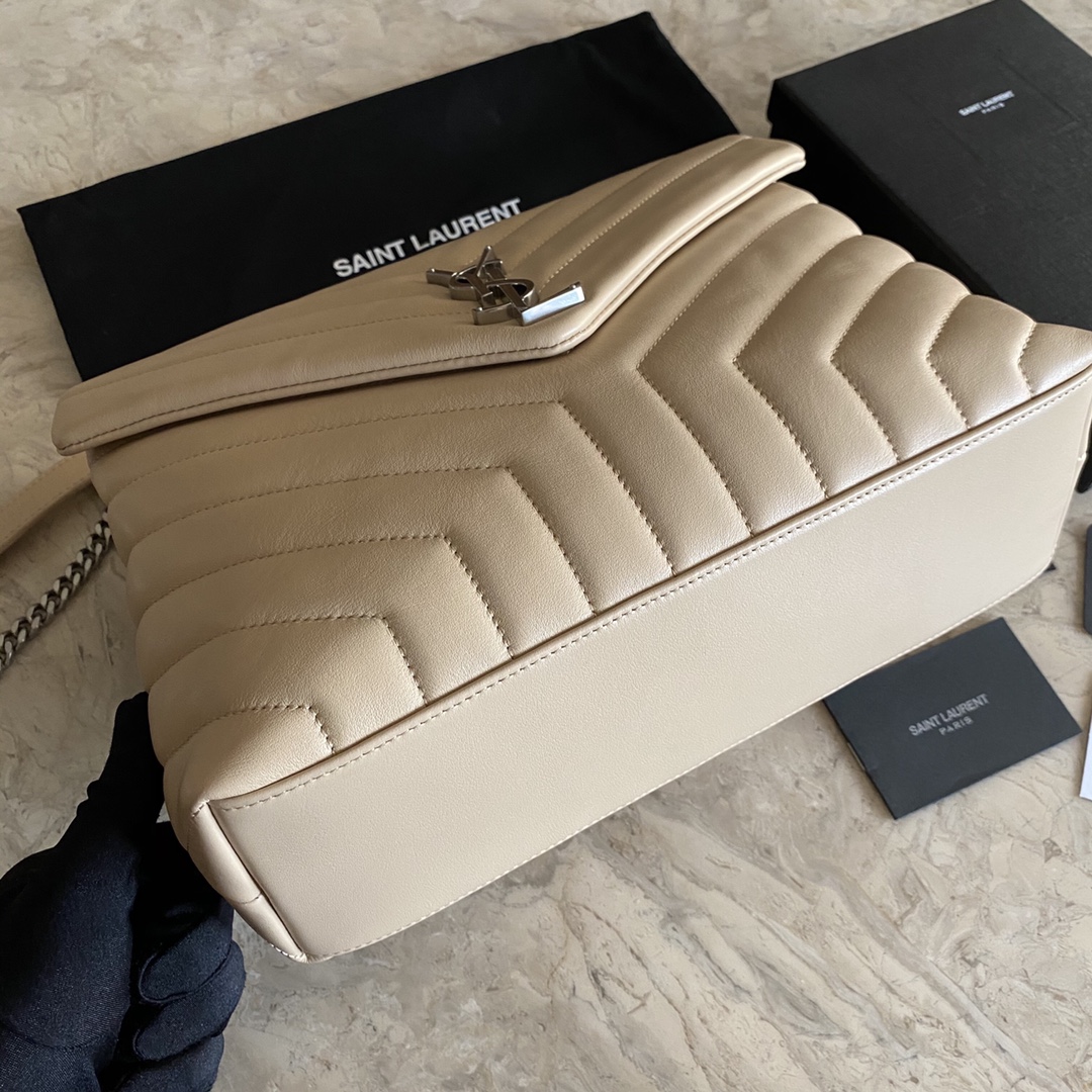 487216, YSL Saint Laurent, MEDIUM LOULOU CHAIN BAG, Y MATELASSÉ LEATHER