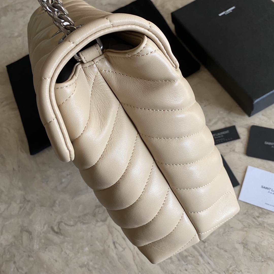 487216, YSL Saint Laurent, MEDIUM LOULOU CHAIN BAG, Y MATELASSÉ LEATHER