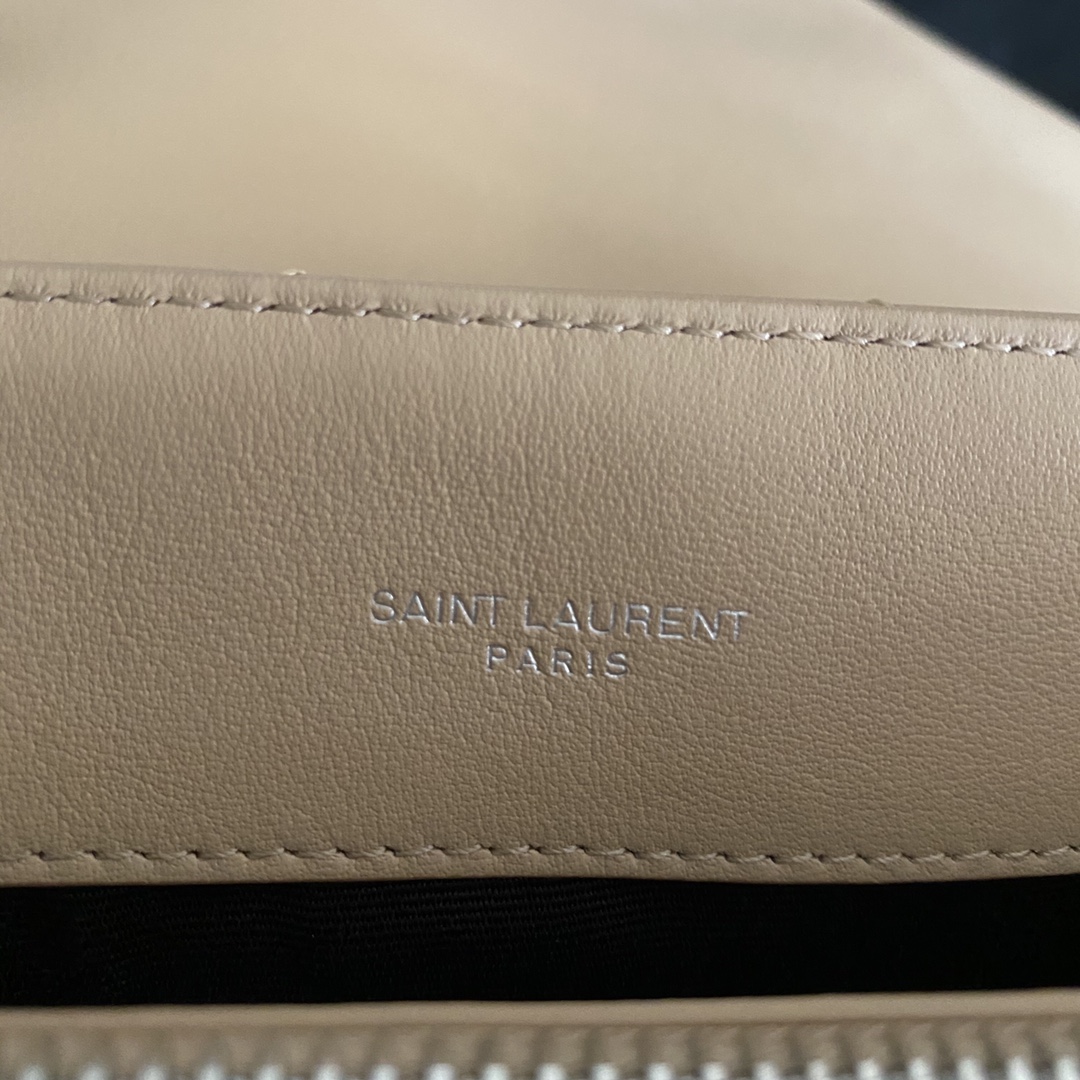 487216, YSL Saint Laurent, MEDIUM LOULOU CHAIN BAG, Y MATELASSÉ LEATHER