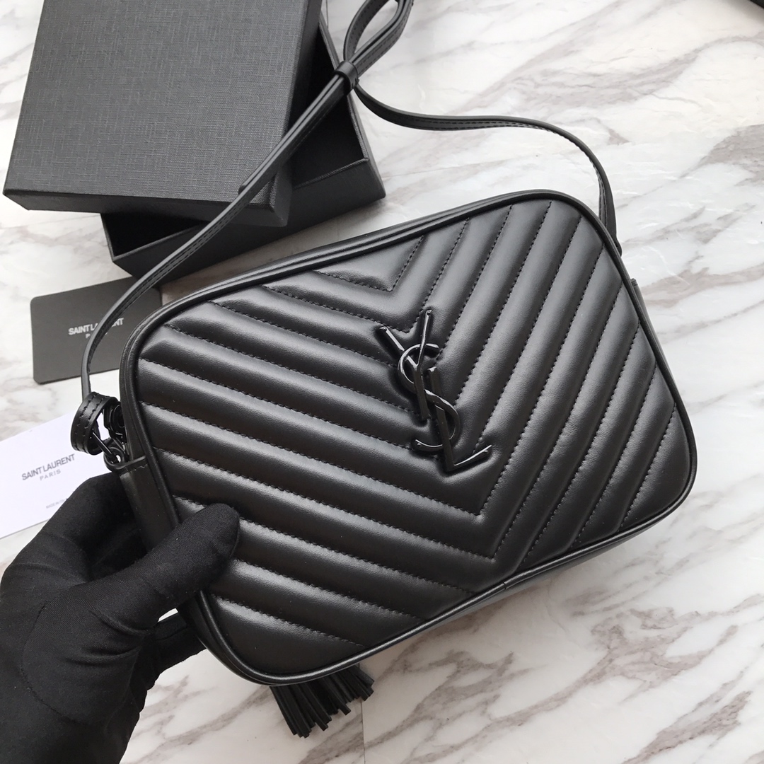 520534, LOU CAMERA BAG IN MATELASSÉ LEATHER, YSL Saint Laurent