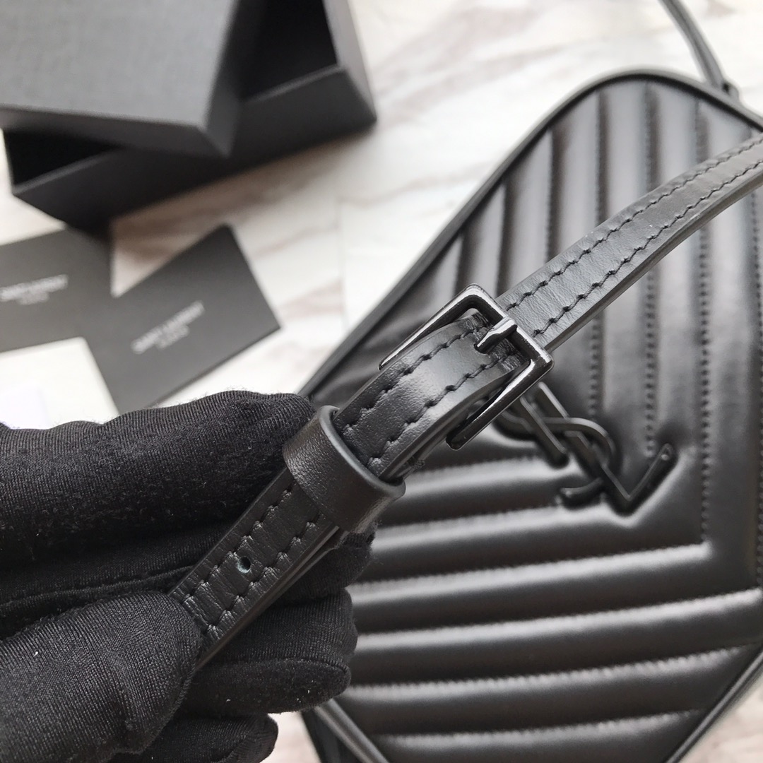 520534, LOU CAMERA BAG IN MATELASSÉ LEATHER, YSL Saint Laurent