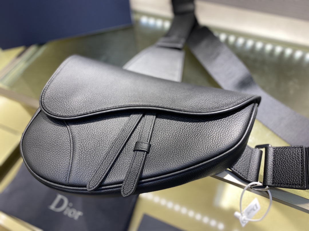 SADDLE BAG, Black Grained Calfskin, DIOR
