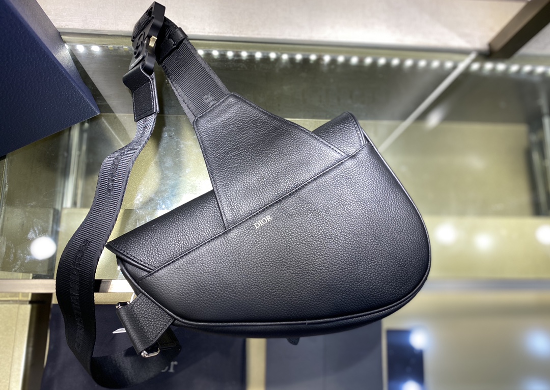 SADDLE BAG, Black Grained Calfskin with DIOR AND SHAWN Signature, DIOR