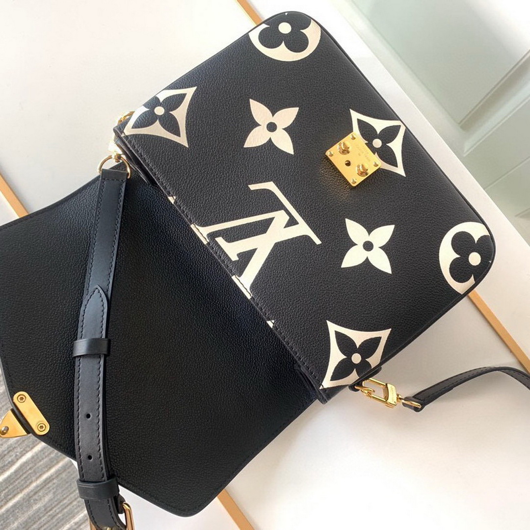 M45385  LV CRAFTY POCHETTE MÉTIS, Louis Vuitton LV