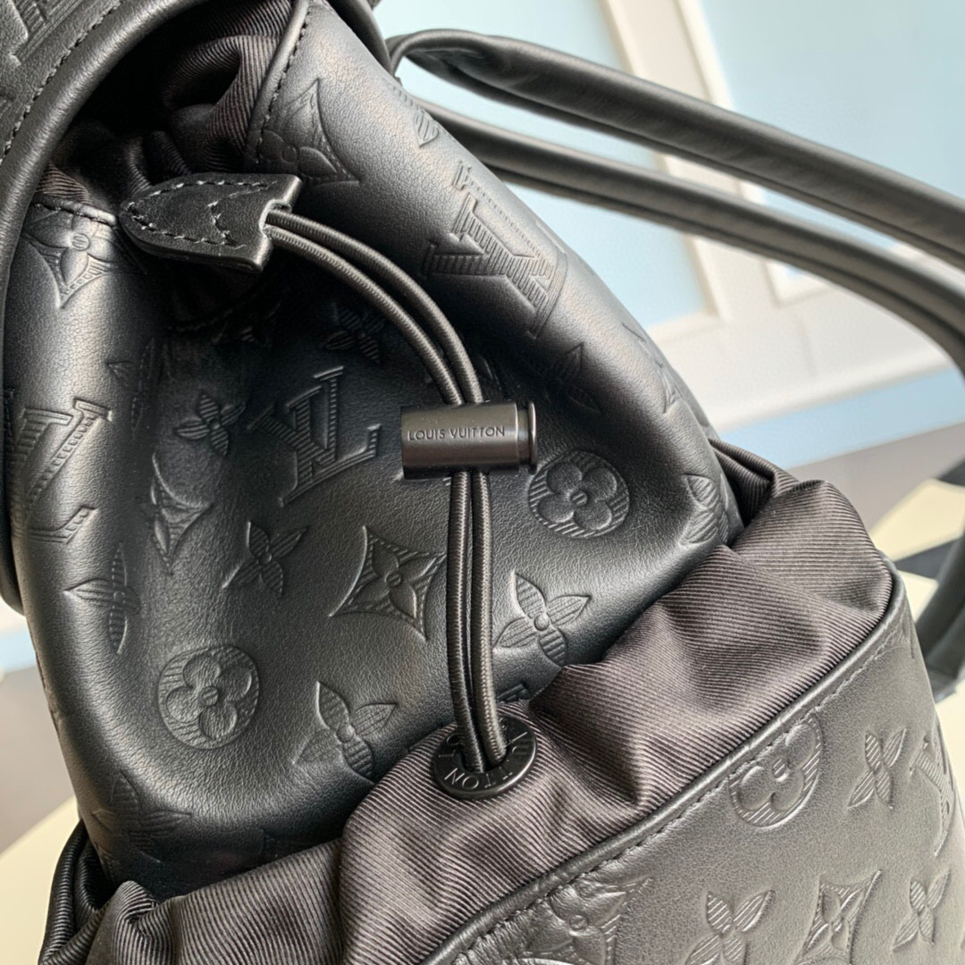 M43680  DISCOVERY BACKPACK PM, Louis Vuitton LV
