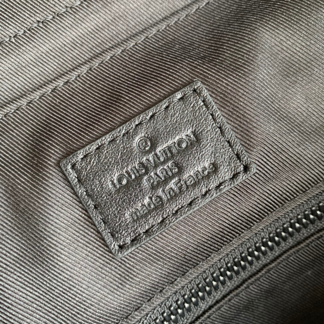 M43680  DISCOVERY BACKPACK PM, Louis Vuitton LV