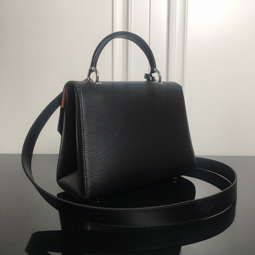 M53695 GRENELLE PM, LOUIS VUITTON LV