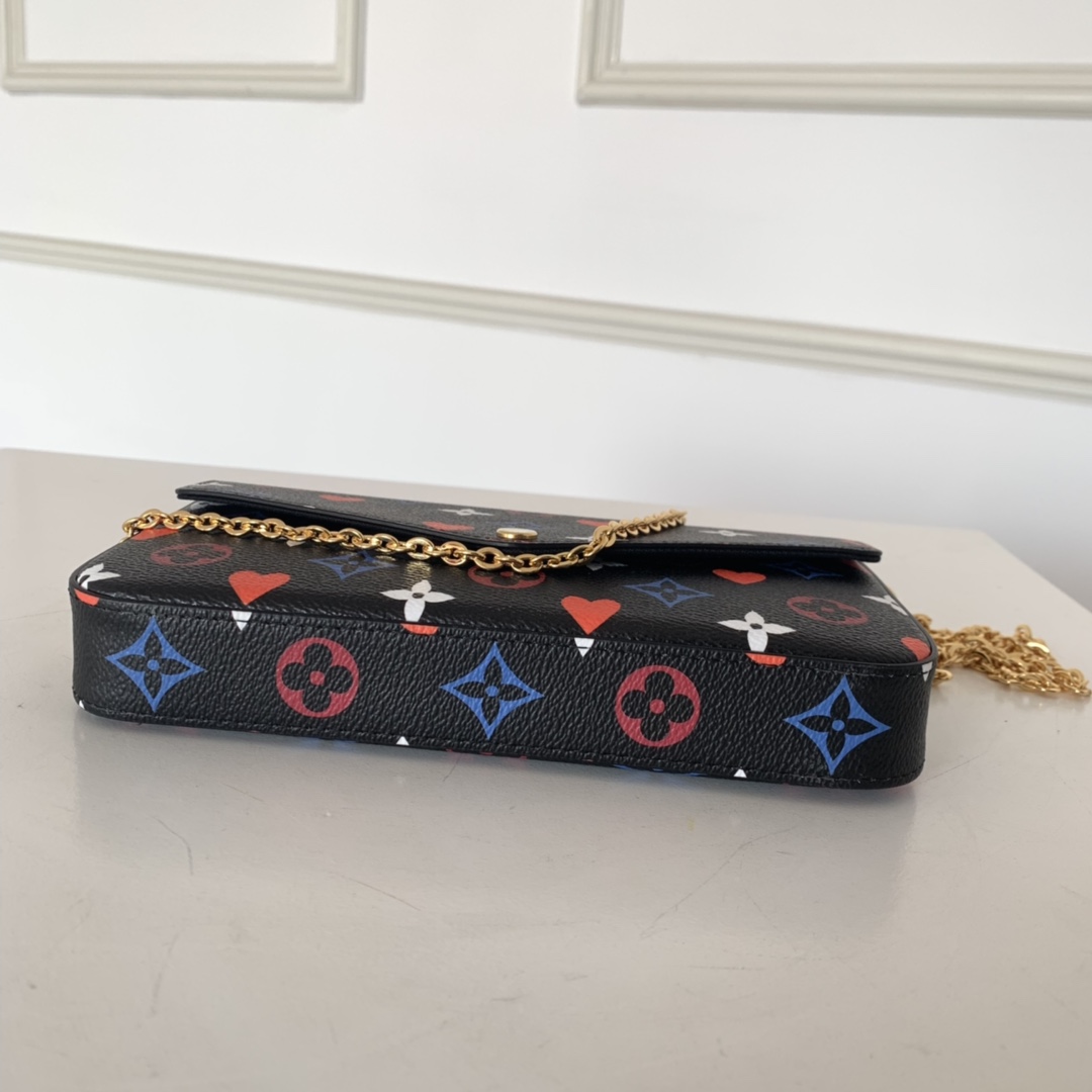 M80232  GAME ON FÉLICIE POCHETTE, Louis Vuitton LV
