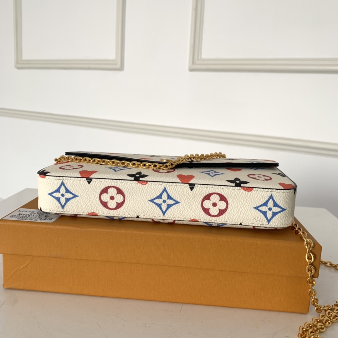 M80232  GAME ON FÉLICIE POCHETTE, Louis Vuitton LV