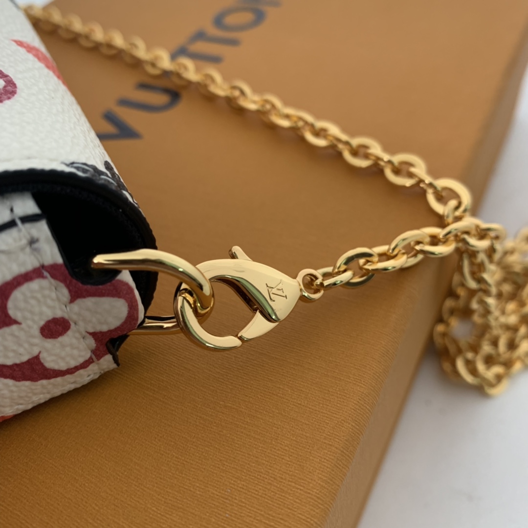 M80232  GAME ON FÉLICIE POCHETTE, Louis Vuitton LV