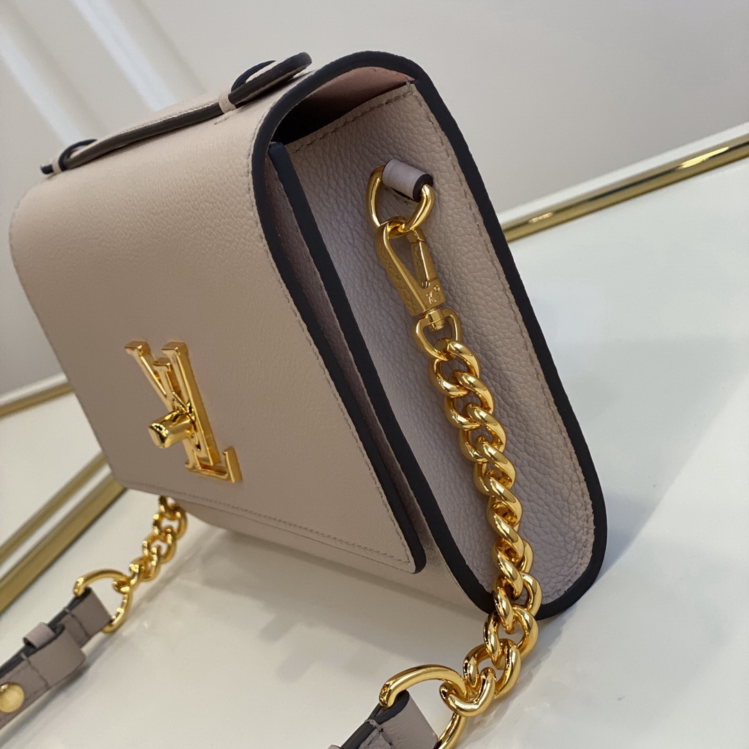 M56087  LOCKME CLUTCH, Louis Vuitton LV