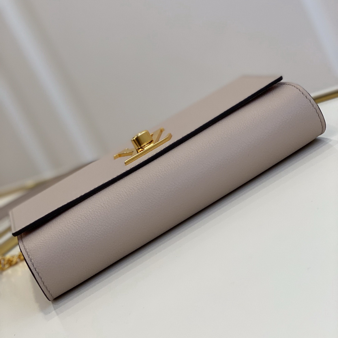 M56087  LOCKME CLUTCH, Louis Vuitton LV
