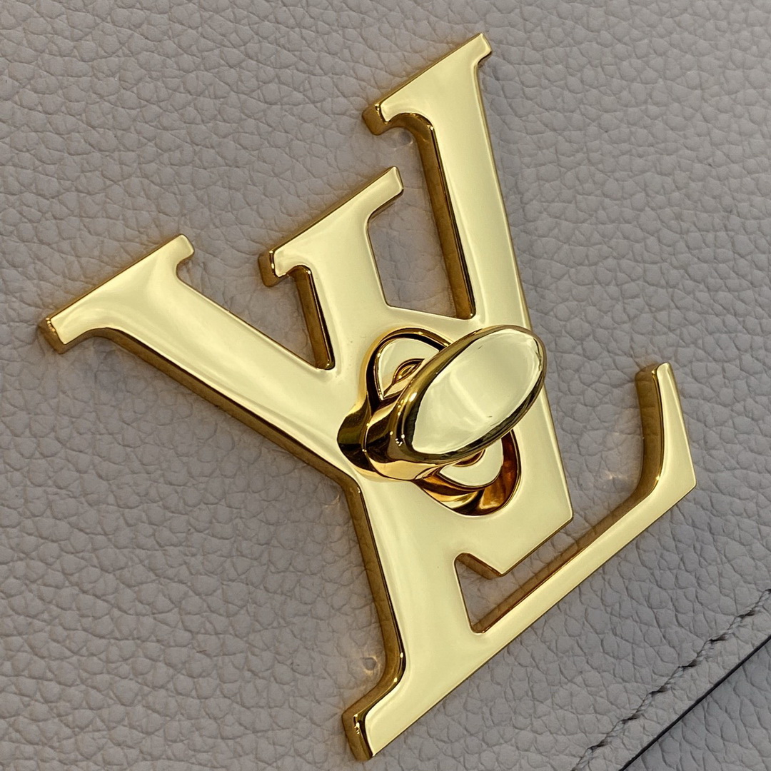 M56087  LOCKME CLUTCH, Louis Vuitton LV