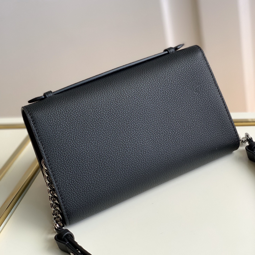 M56088  LOCKME CLUTCH, Louis Vuitton LV